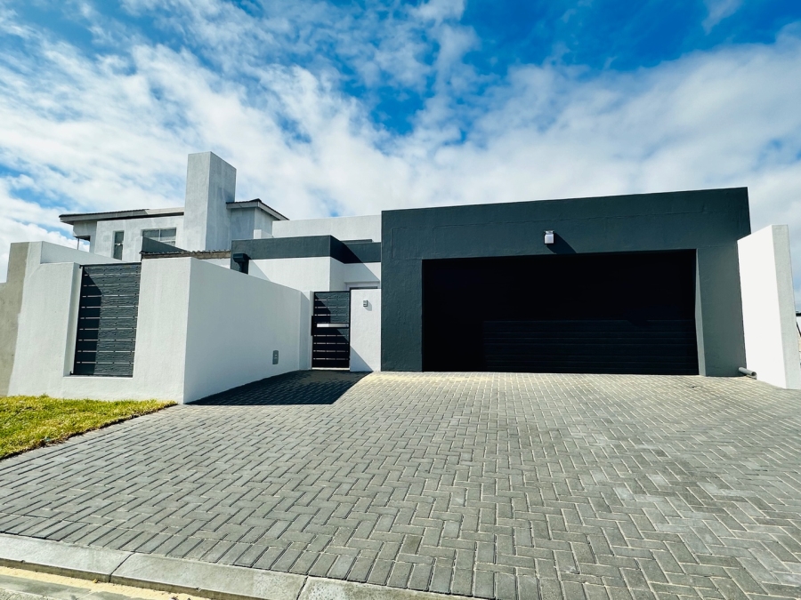 3 Bedroom Property for Sale in Sandown Western Cape